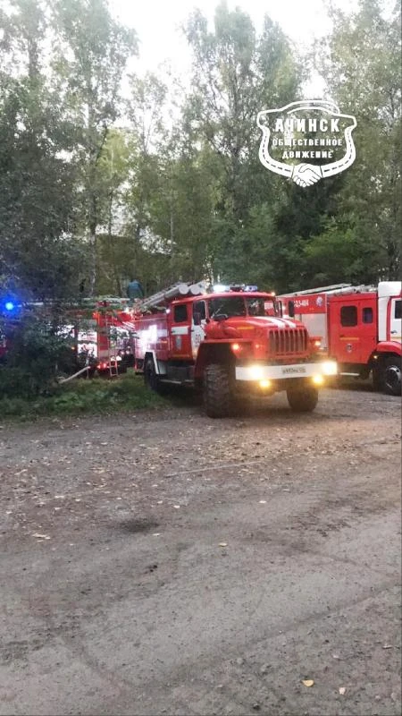 🚨Ночью на улице Горная загорелась хозяйственная постройка площадью 25 кв. метров.