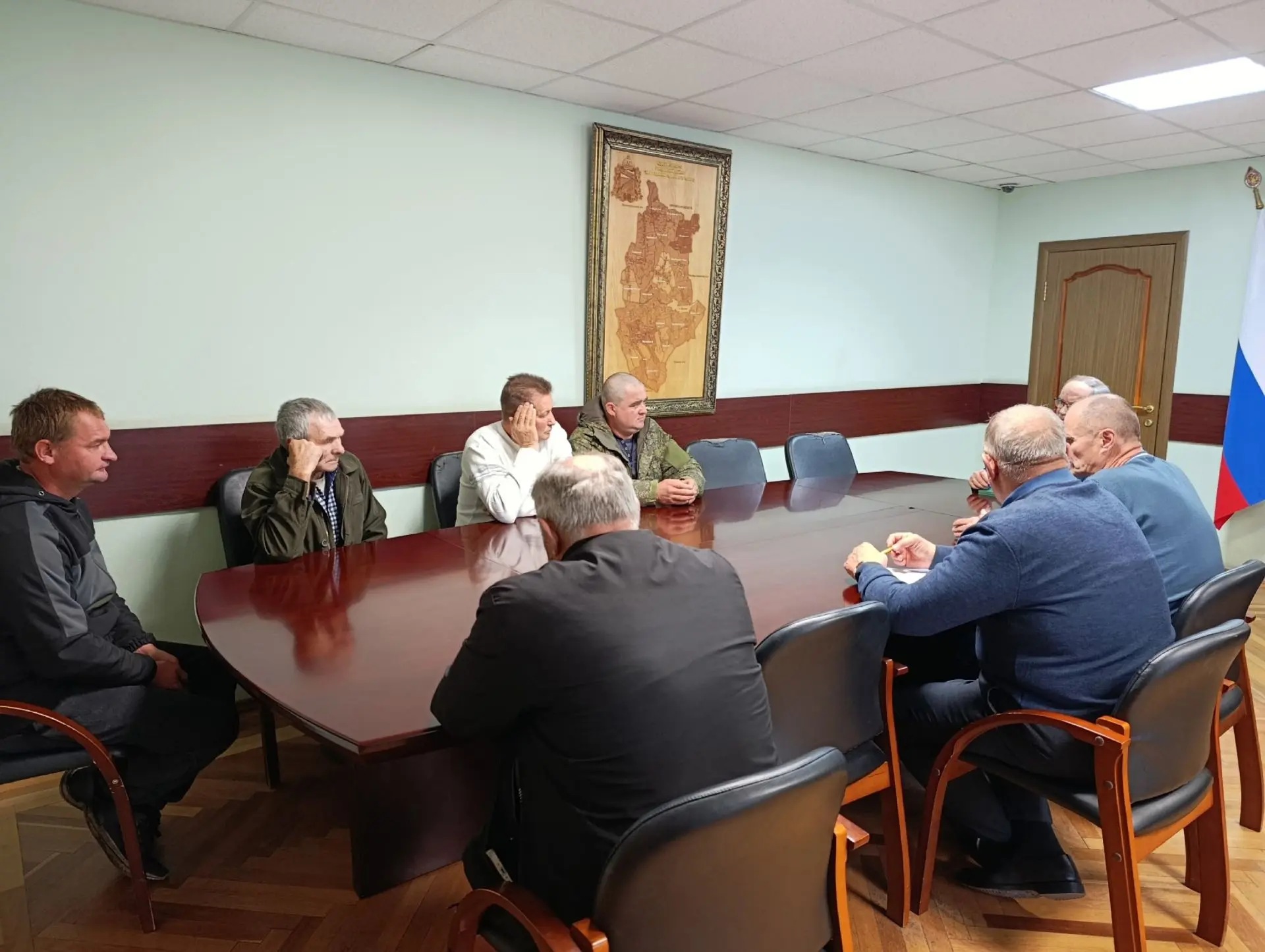 Вчера, 14 октября, глава Щигровского района Юрий Астахов провёл встречу с делегацией из...