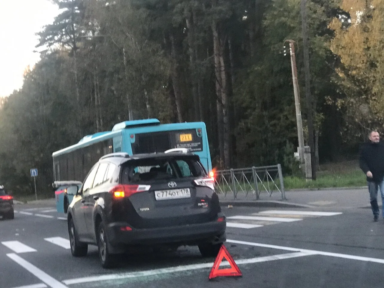 ДТП у «Бургер Кинга»: в аварии участвовал автобус
