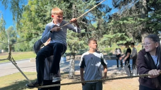 Юные зверевчане преодолели полосу препятствий