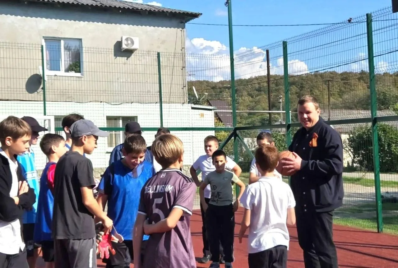 ⚽️ Новую спортивную площадку открыли в селе Георгиевском.