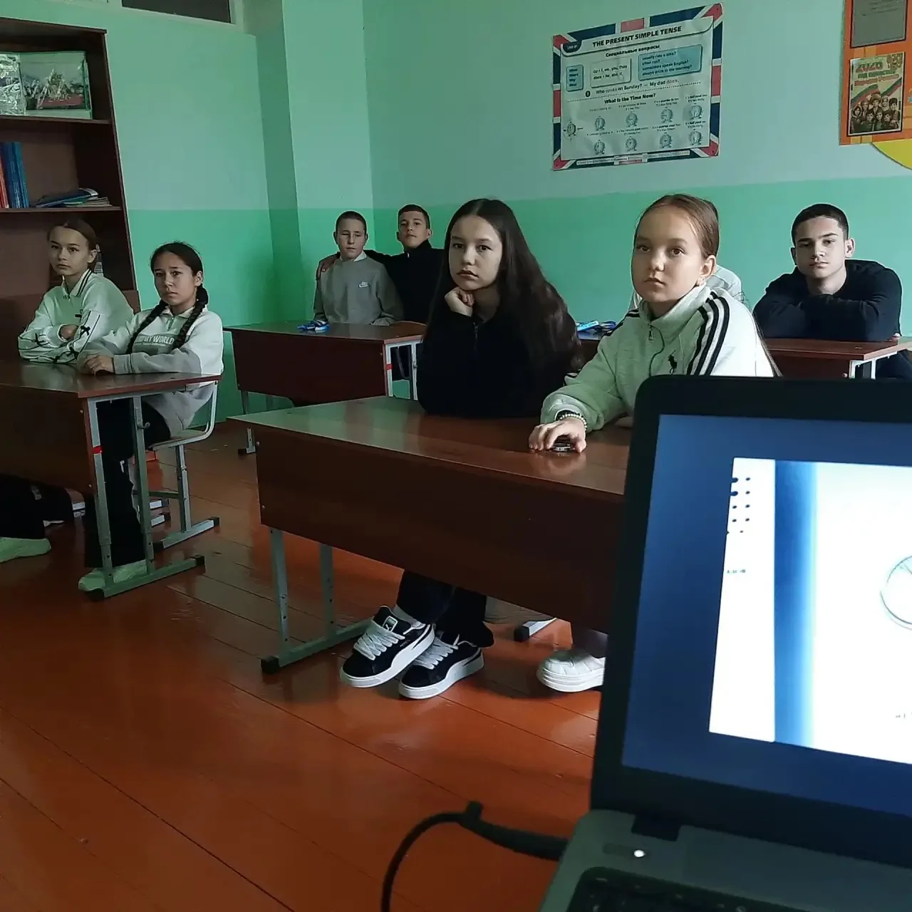 ❗️Профориентационное занятие в 8 классе: Россия комфортная — энергетика