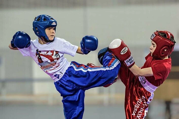 🥊 Почему кикбоксинг — отличный старт для подростка? 🥊Кикбоксинг — это не просто спорт...