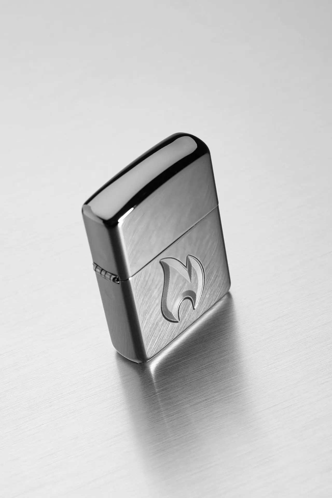 Zippo 29928 Zippo Flame, Armor Black Ice, 2019.