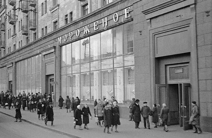 📜 Улица Горького: 2,6 километра и прежнее название