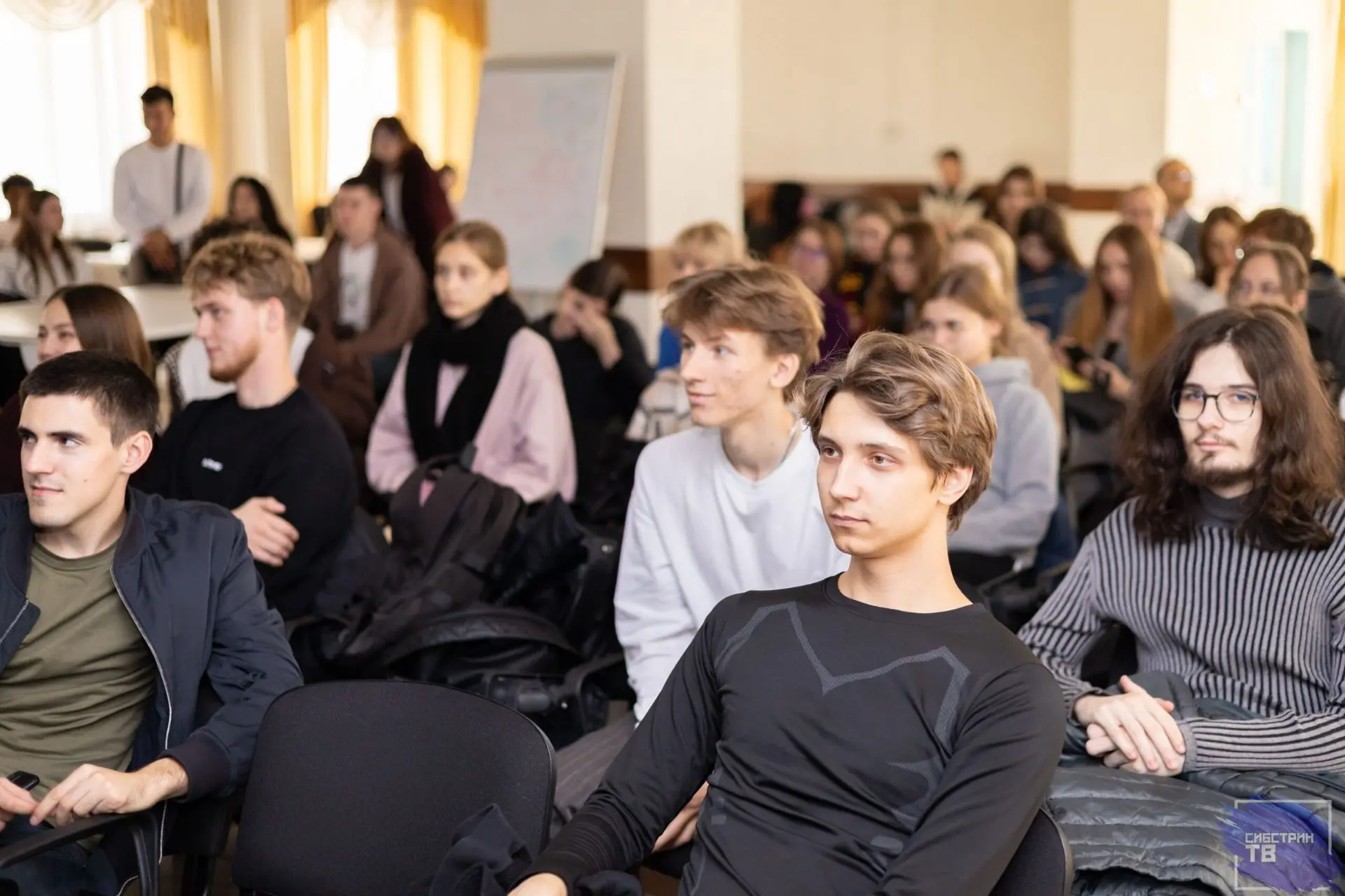Фотовыставка, посвященная архитектурно-градостроительному наследию наукоградов Жуковско...