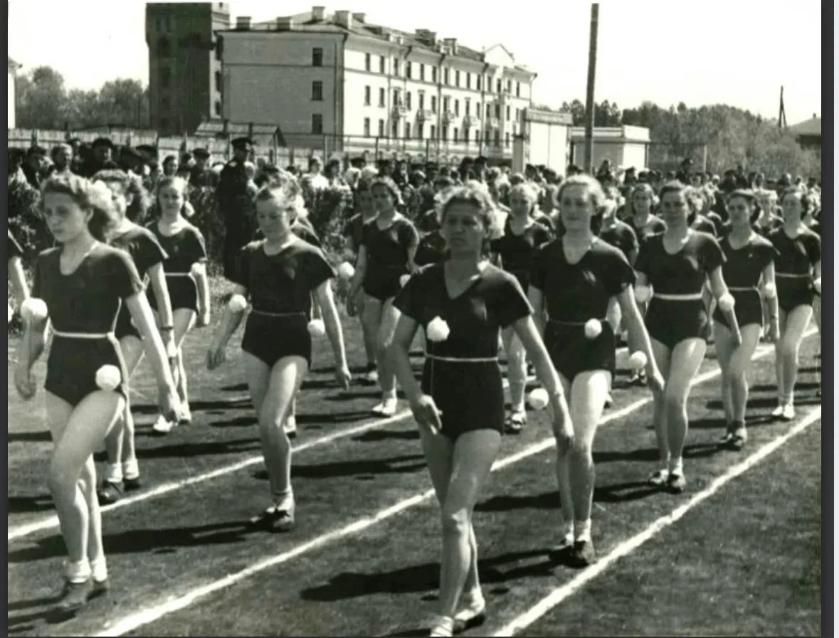 Физкультурницы