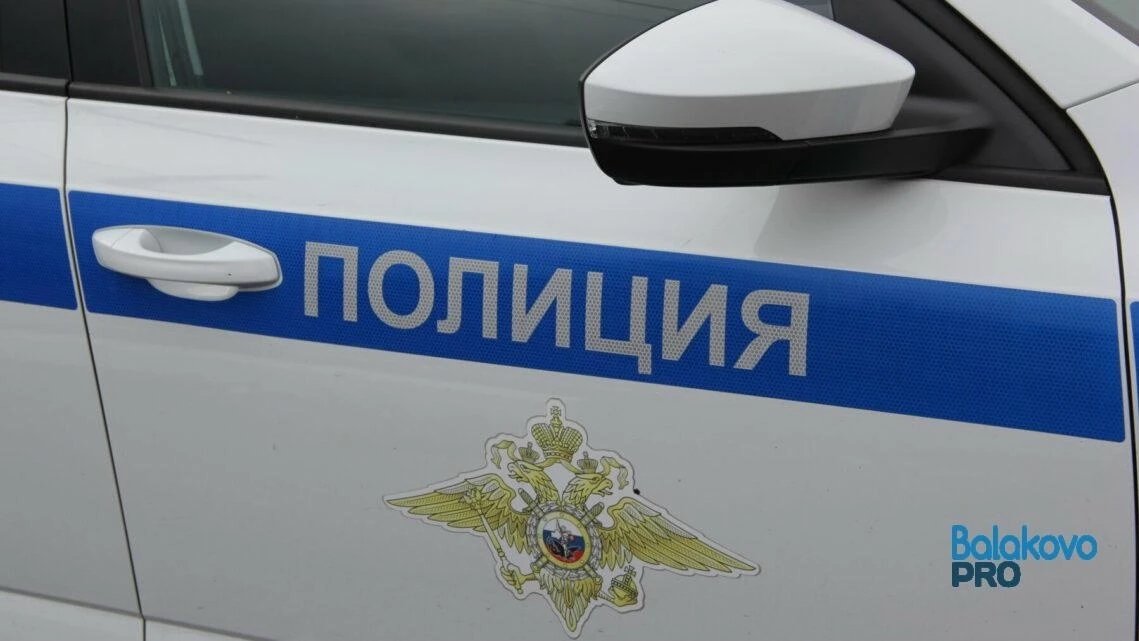 В Балаково женщина украла у бывшего мужа телефон, планшет и смарт-часы