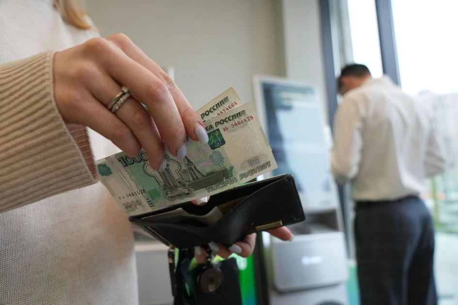 Россиян заверили в сохранности средств в банках после атак на дата-центры