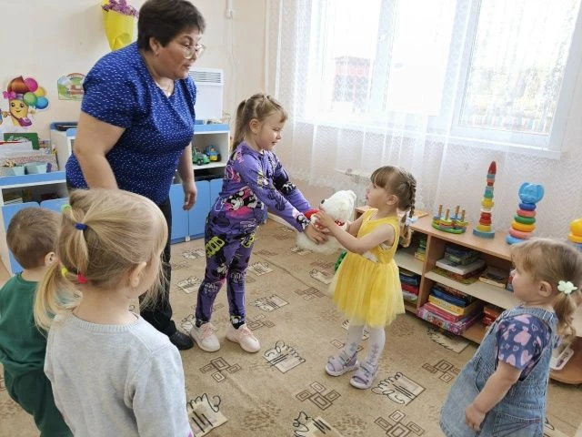 Сегодня у нас прошло замечательное занятие, в котором приняли участие все дети. Мы игра...