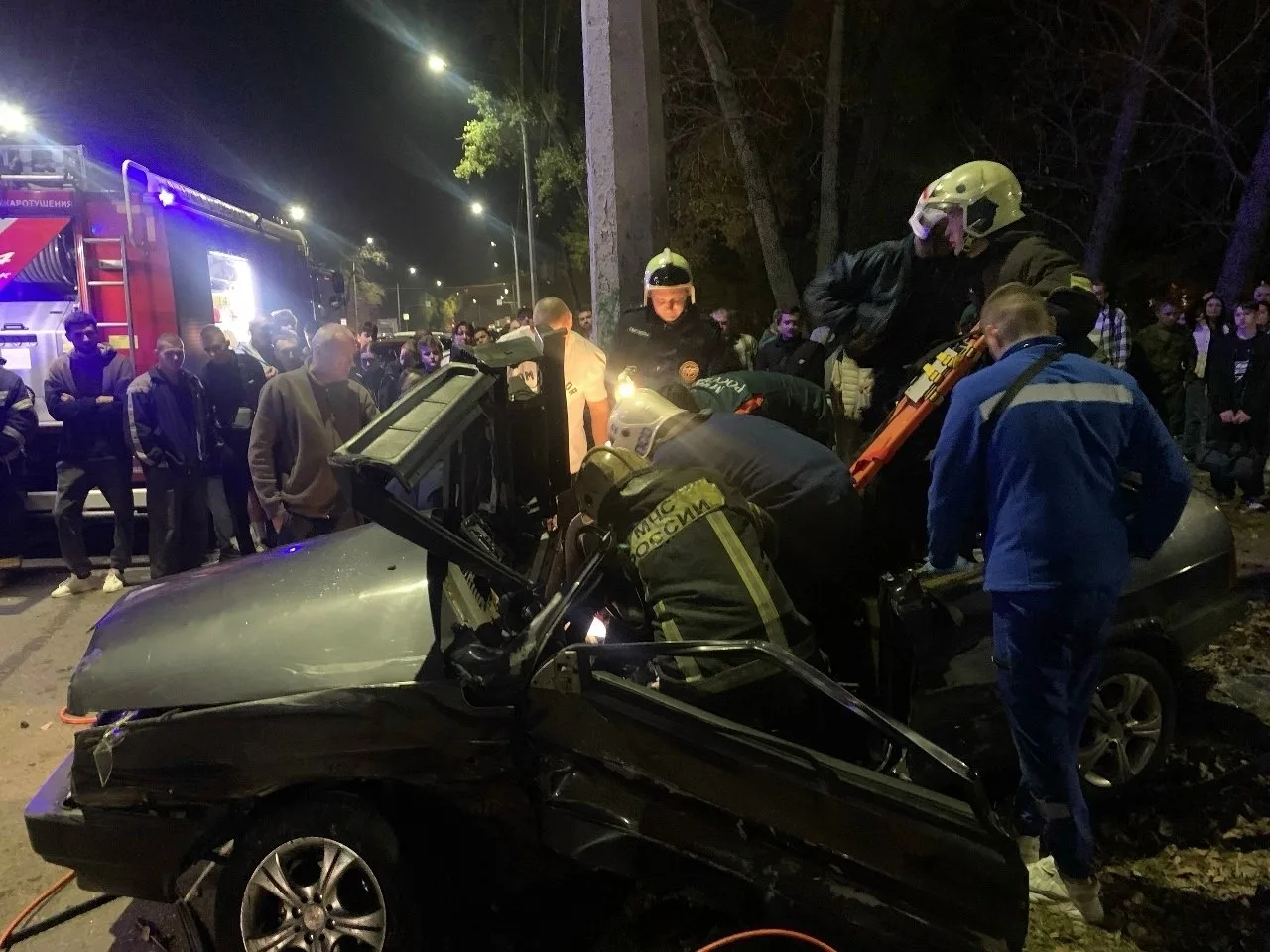 ⚡️ В Воронеже ВАЗ-2108 разорвало пополам в жёстком ДТП