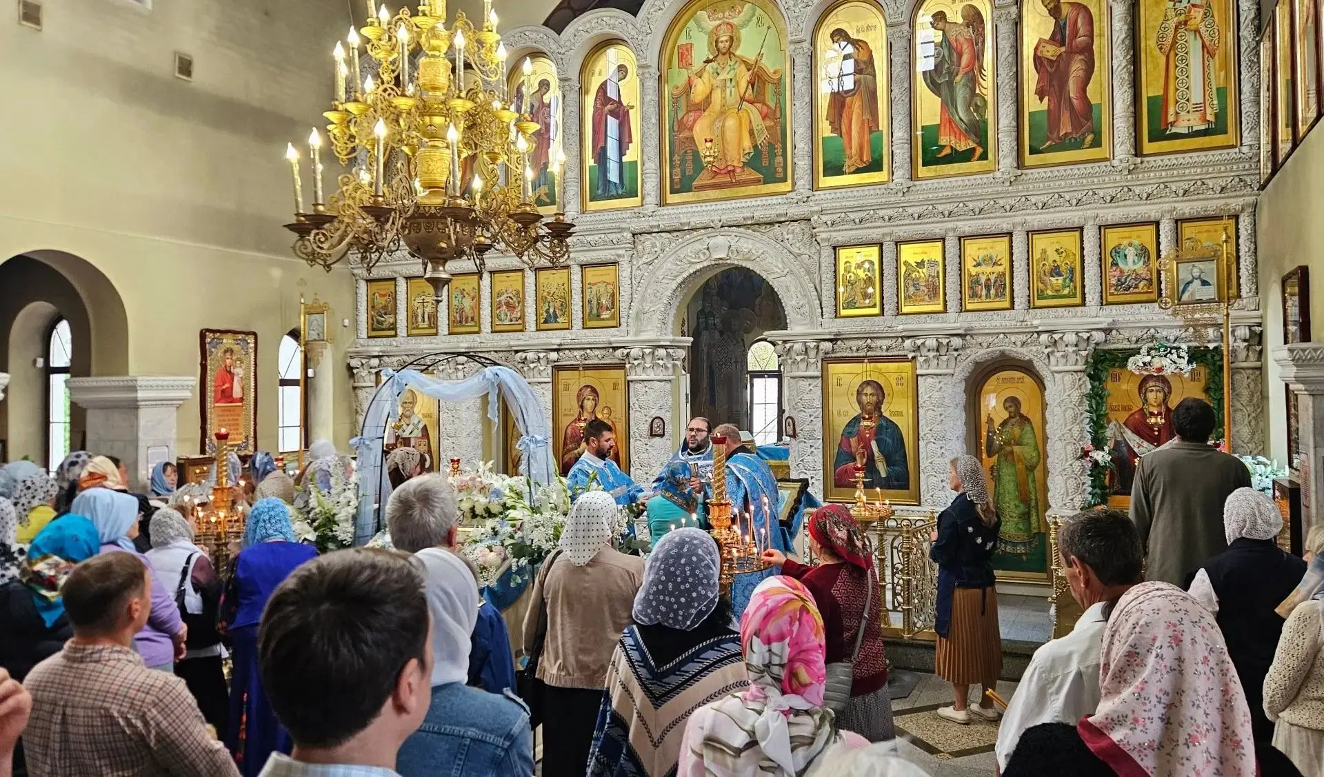 С Покровом Пресвятой Богородицы, дорогие земляки!