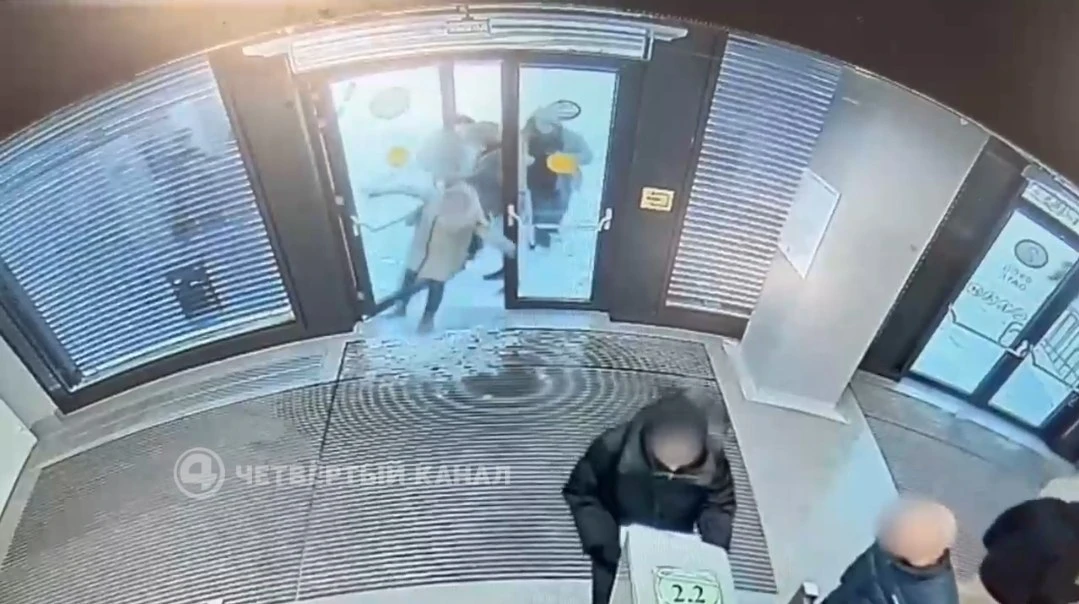 😳 Зрительница отсудила 400 тысяч за травму на Ледовой Арене