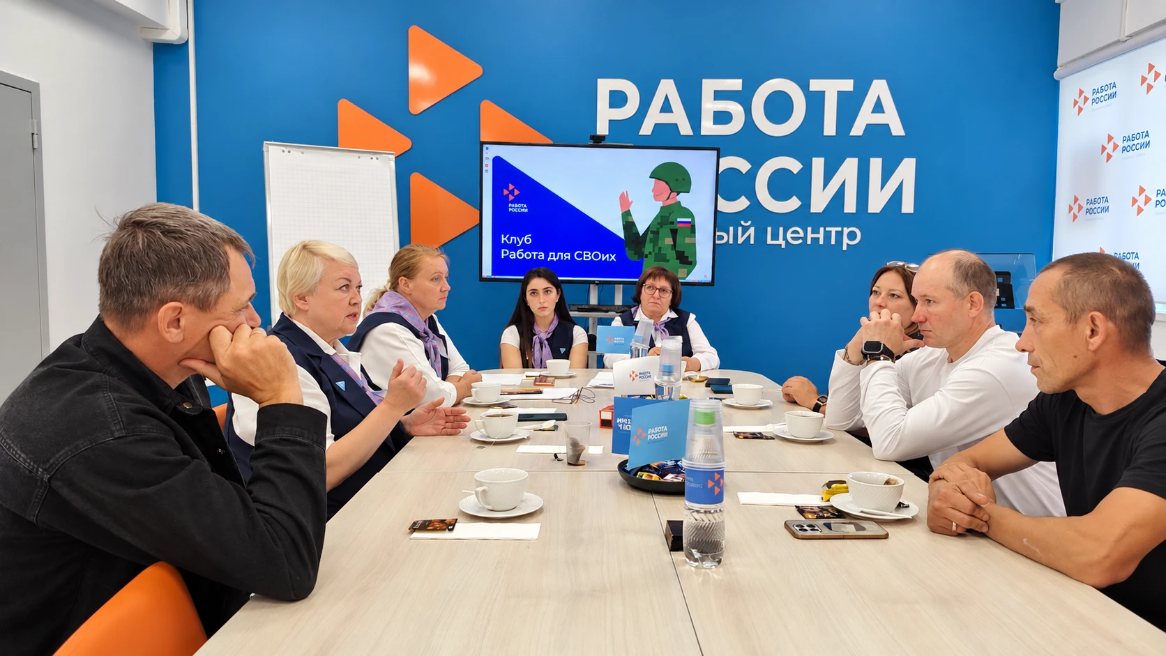 💪 На Сахалине при поддержке губернатора Валерия Лимаренко участникам СВО и их семьям п...
