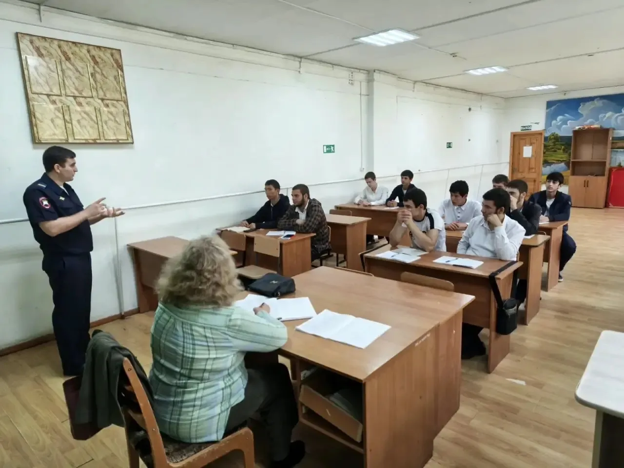 В Кизлярском профессионально- педагогическом колледже прошли занятия по безопасности до...
