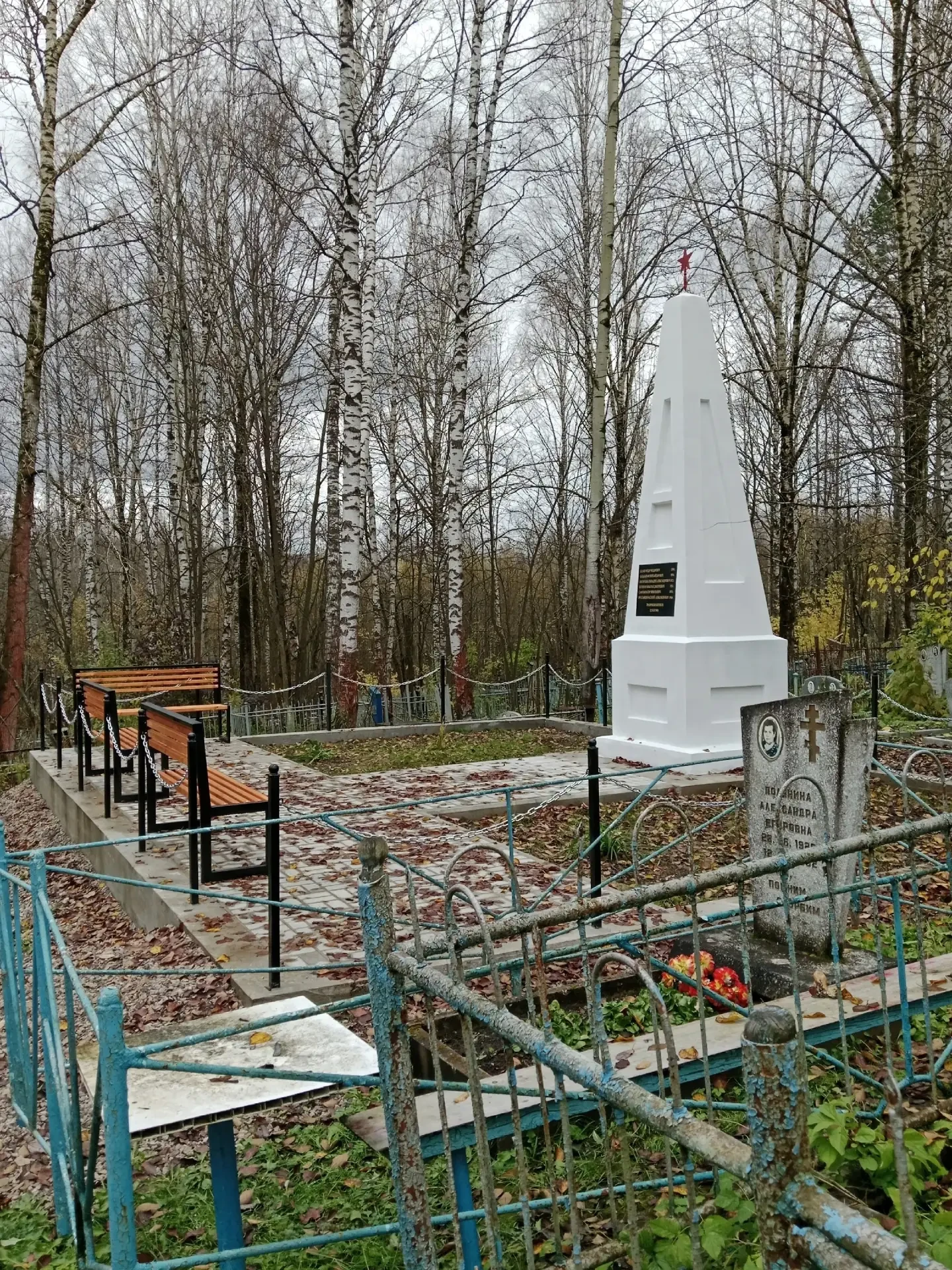 🕯️ Память о горняках на Верхне-Губахинском кладбище