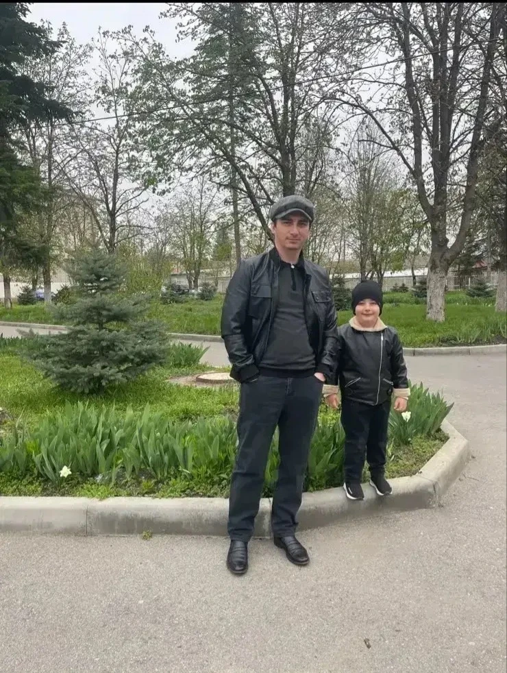 С Днем отца, офицер, защитник, герой!