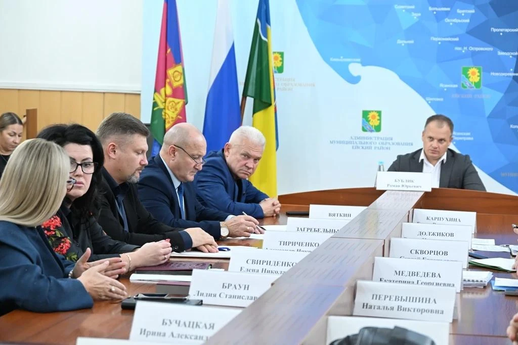 🌟 В Ейском районе на аллее Славы появятся новые портреты погибших участников СВО