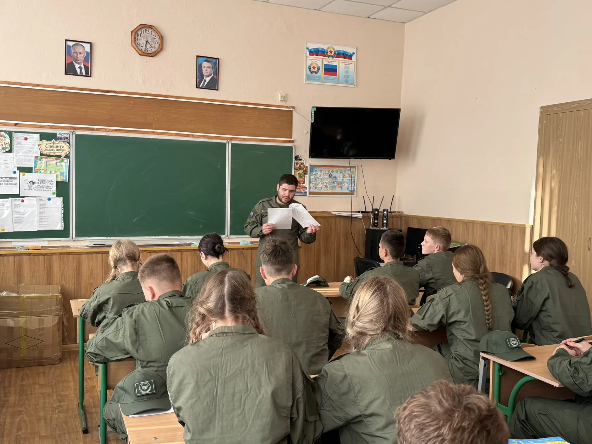 🇷🇺 «Знаем и гордимся»: курсанты изучают Сухопутные войска