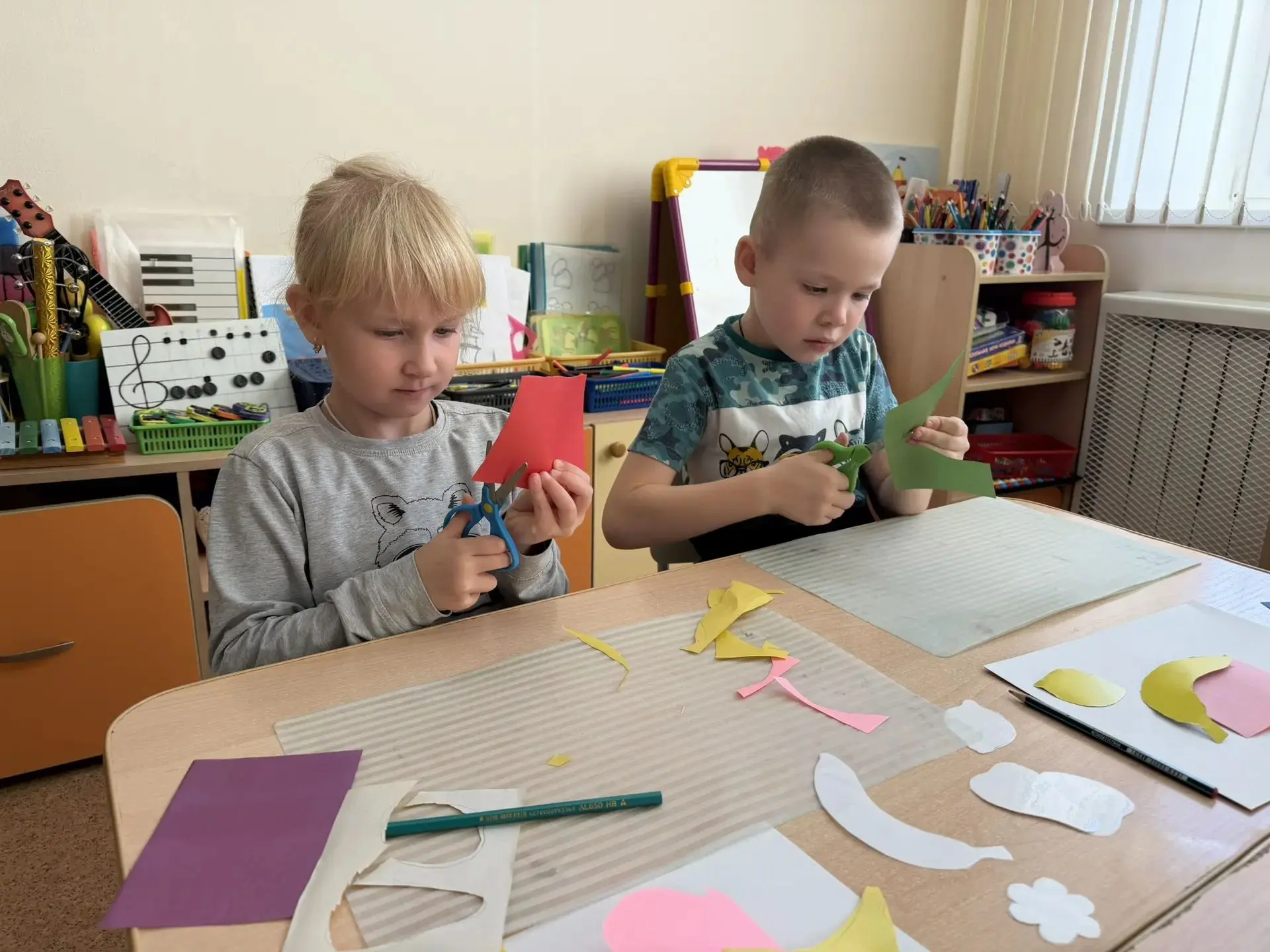 Сегодня воспитанники подготовительной группы «Непоседы» попробовали себя в роли настоящ...