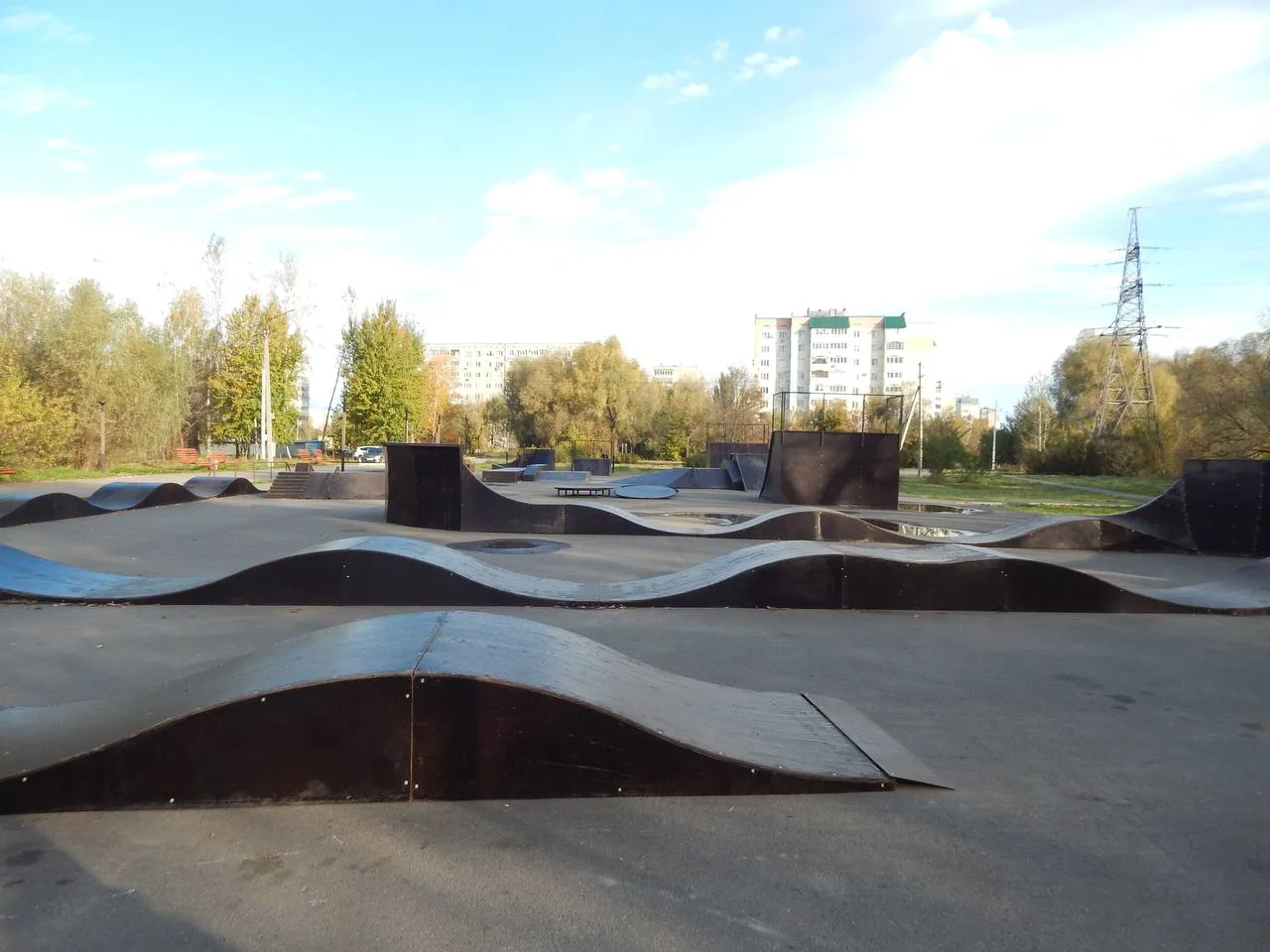 В «Прибрежном» установлена скейт-конструкция