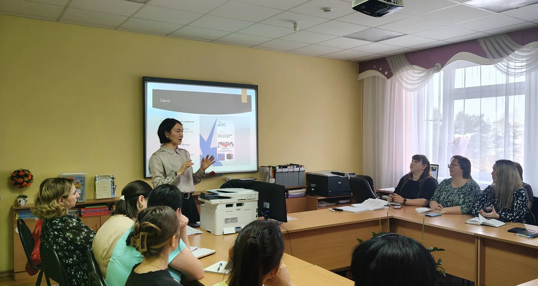 В нашем детском саду состоялась очень важная и полезная встреча. Перед сотрудниками выс...