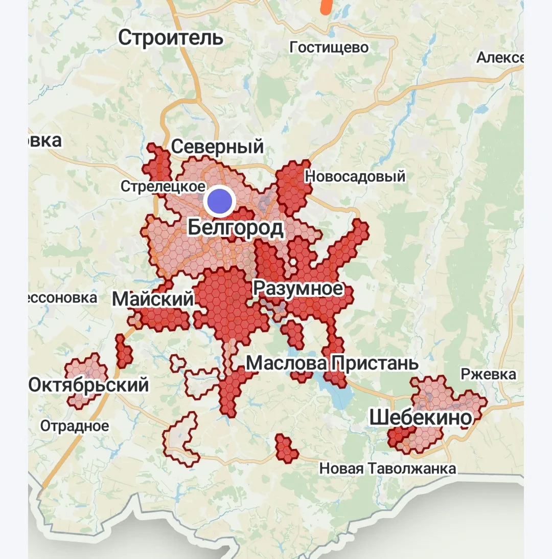 Жителей Белгорода и Московской области просят не покидать укрытия.