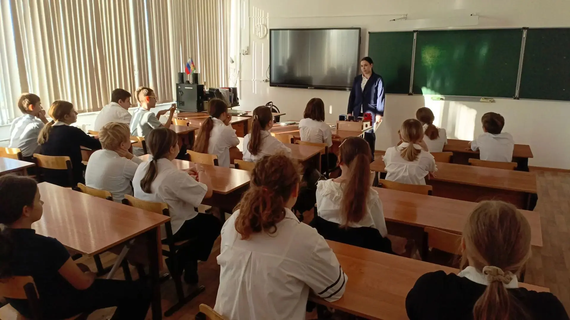 Сегодня инспектор ОПДН ОМВД по Щербиновскому району В.В.Приходько провела профилактичес...
