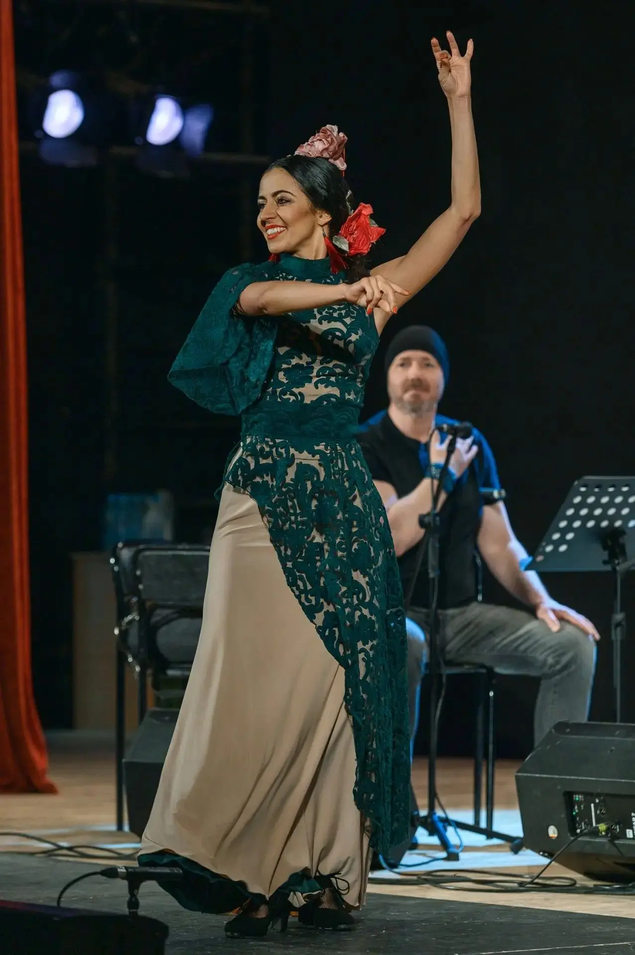 💃 Вспышка страсти и вечная классика: откройте для себя магию «Фламенко-шоу»! 🌹