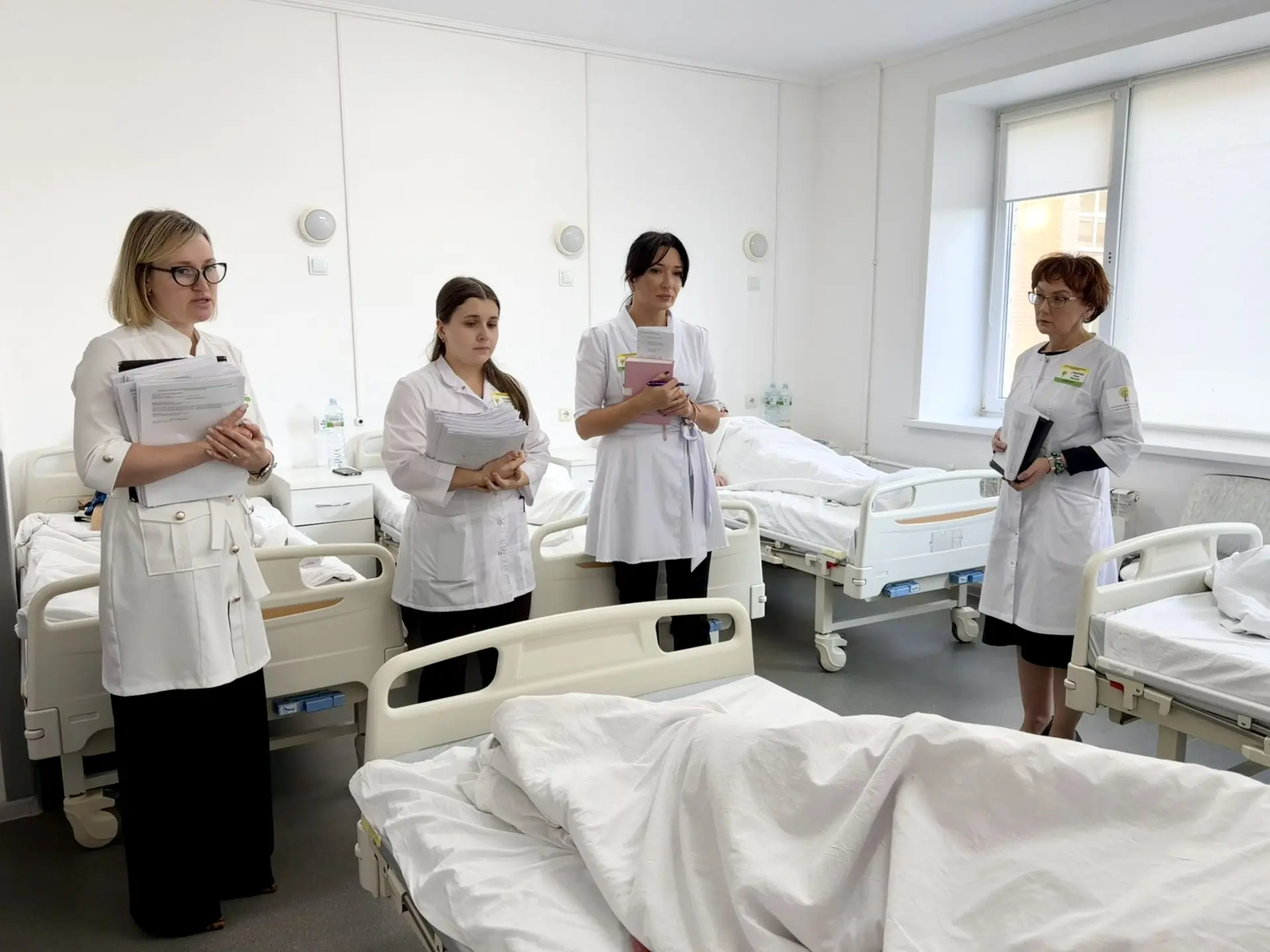 Главный врач Областной клинической больницы Елена Стифорова провела плановый обход гаст...