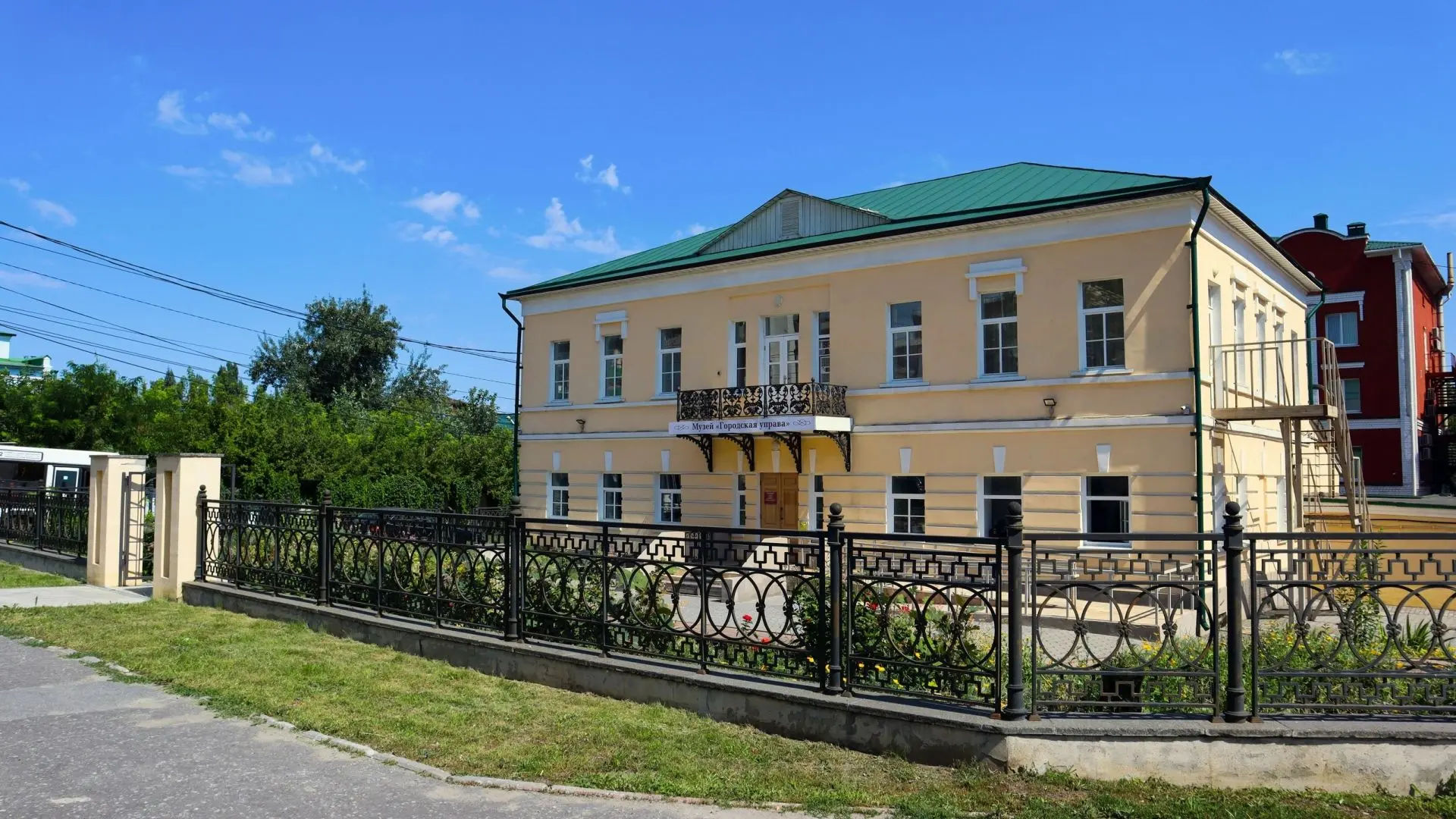 Липецкие истории глухих: выставка о наших земляках открылась в «Городской управе»