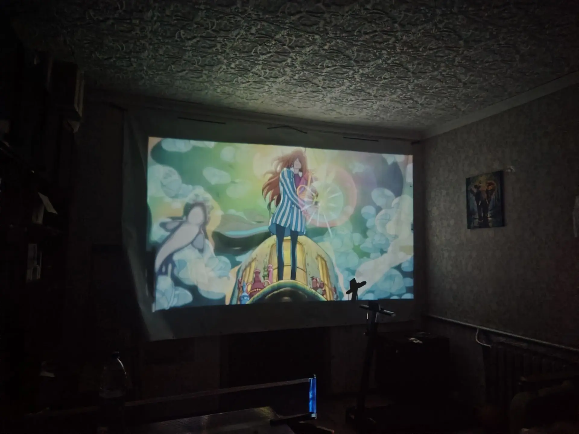 🎬 Один из главных плюсов осени — ранние сумерки! 🍂Теперь не нужно ждать глубокой ночи...