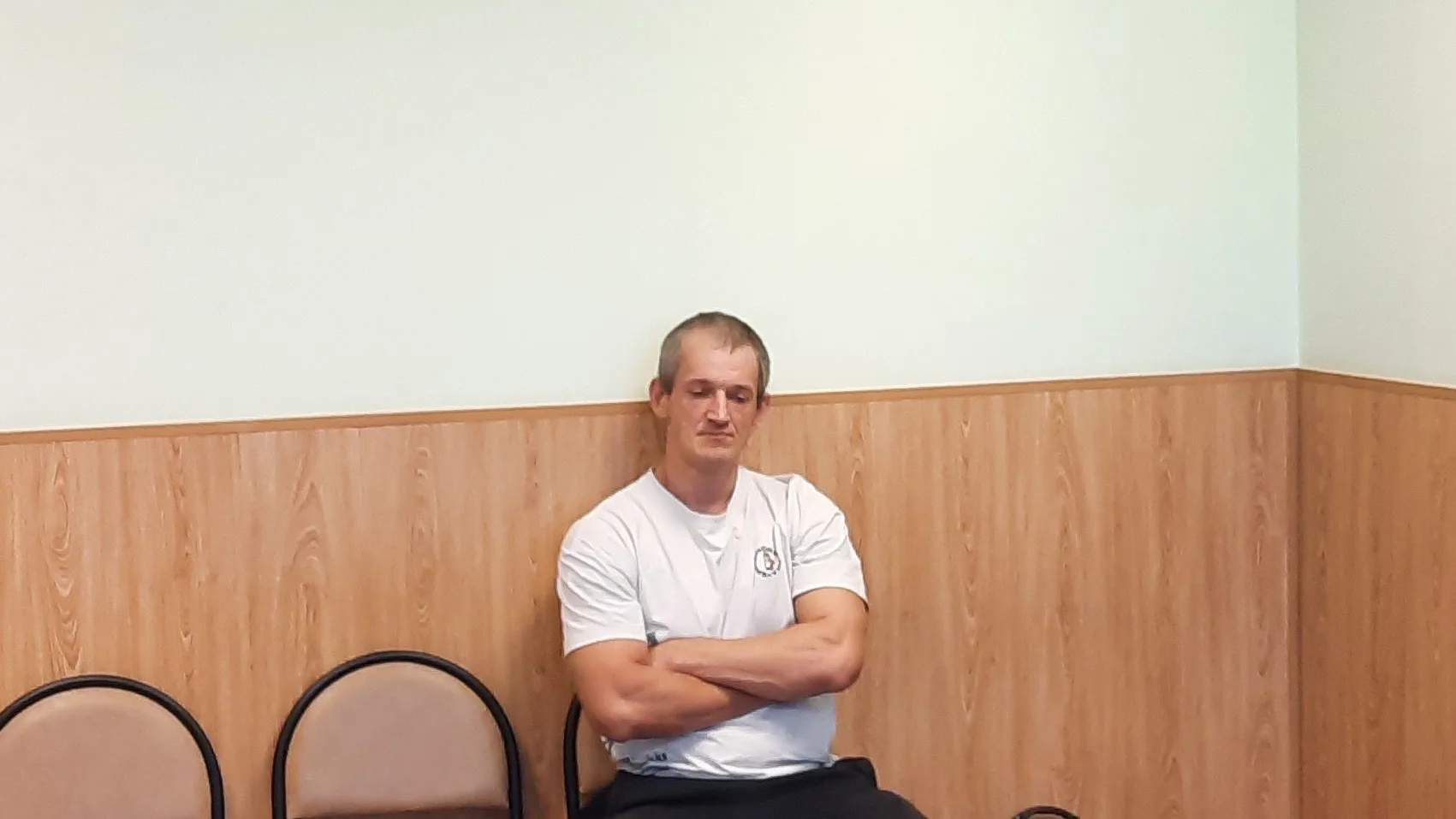 Суд отправил под стражу обвиняемого в серии краж: мужчина нарушил домашний арест, отпра...