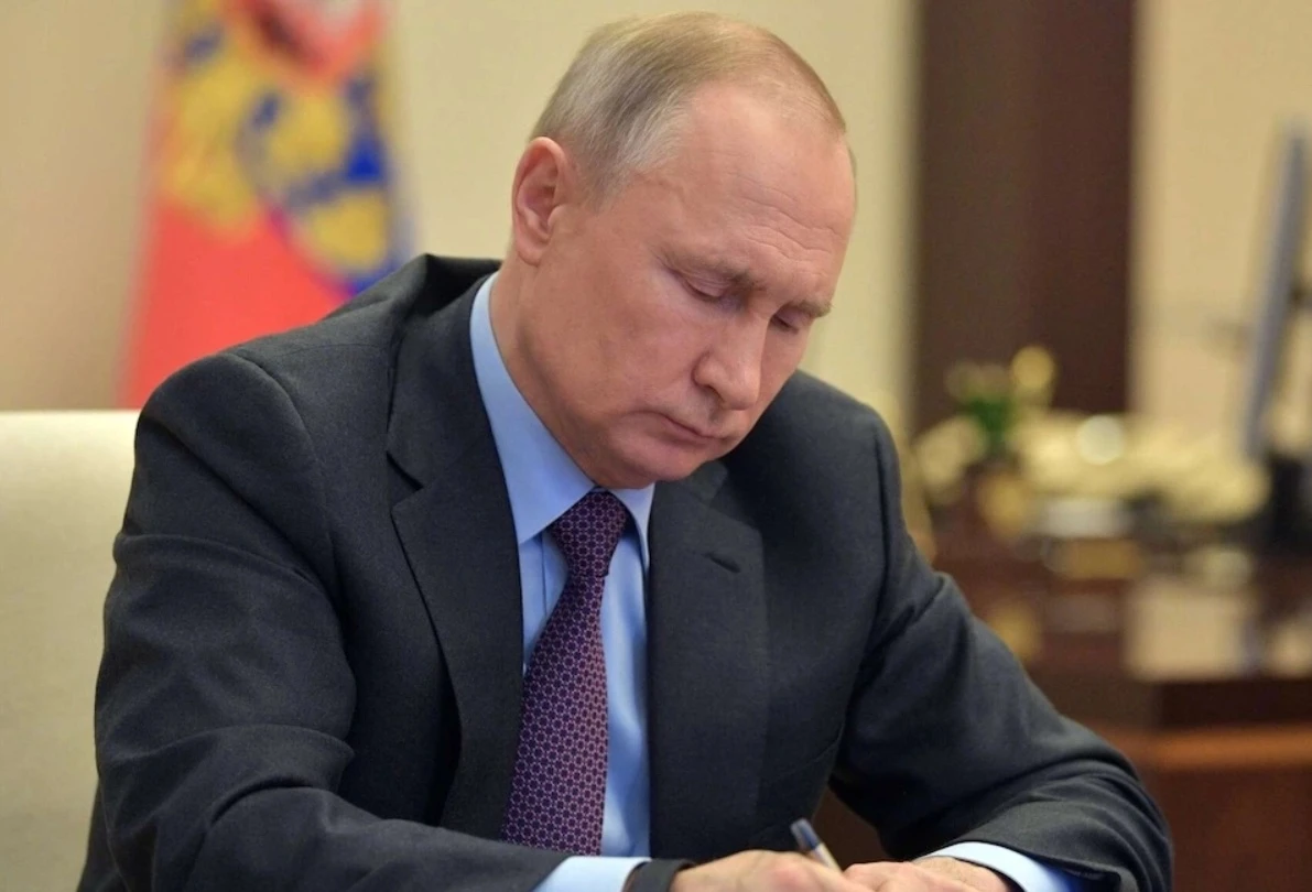 Путин ужесточил правила для стратегических компаний из-за иностранных законов.