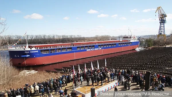 В ближайшие годы в России появятся десятки новых грузовых судов класса «река–море». 9 о...