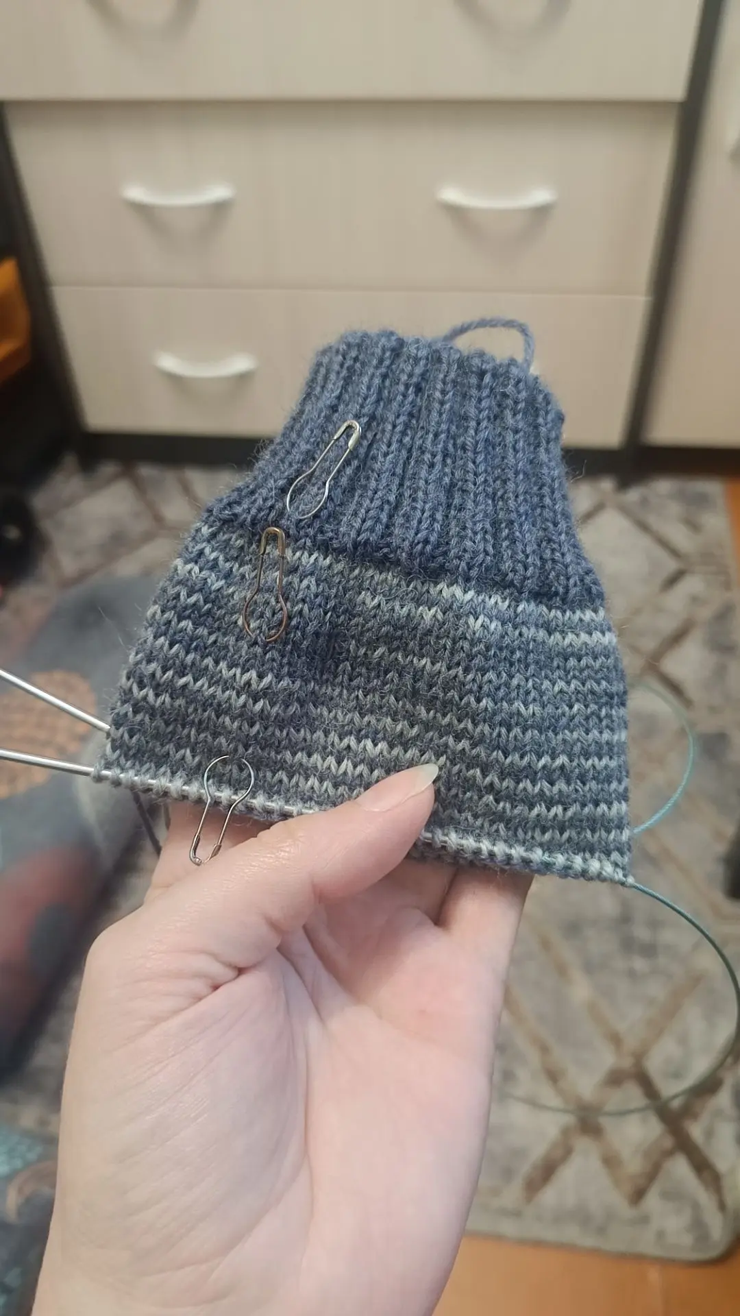А у меня, внезапно, новые носочки из остатков! 🧶✨
