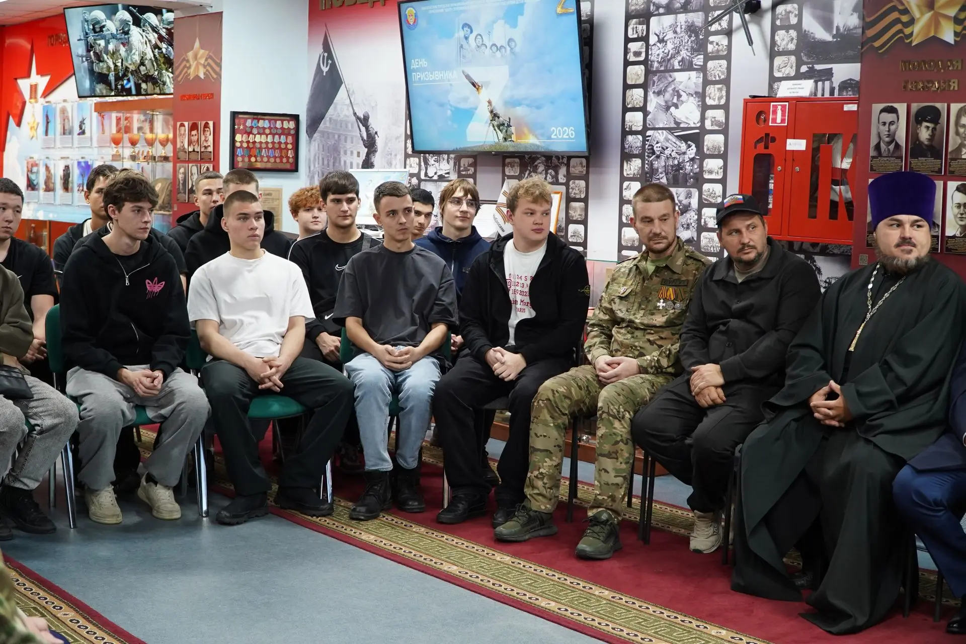 В Лангепасе состоялась традиционная социально-патриотическая акция «День призывника». Э...