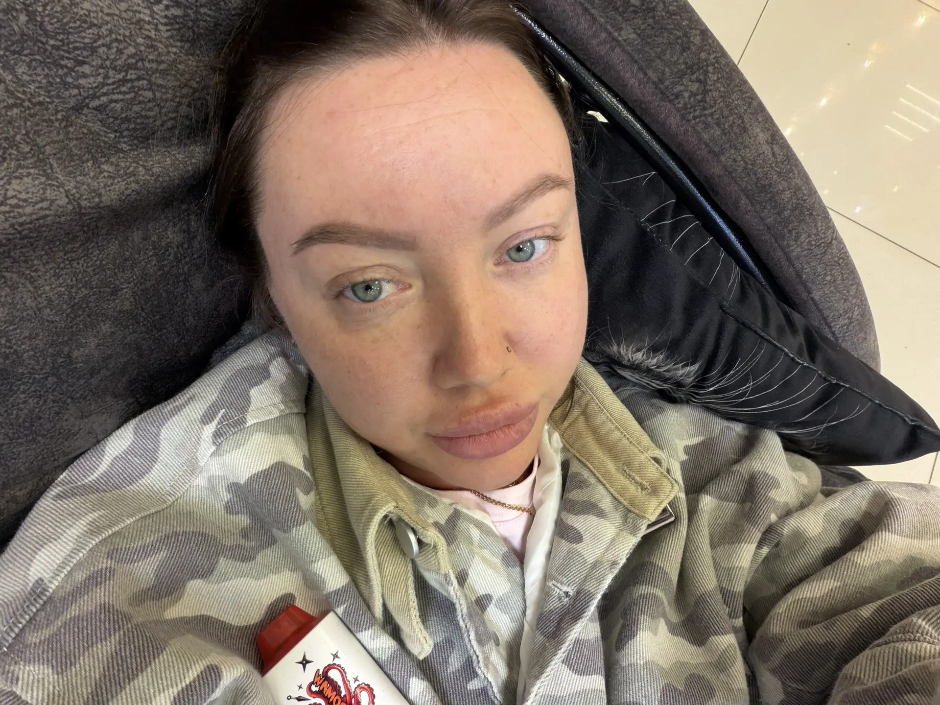 👧 Лю, 33