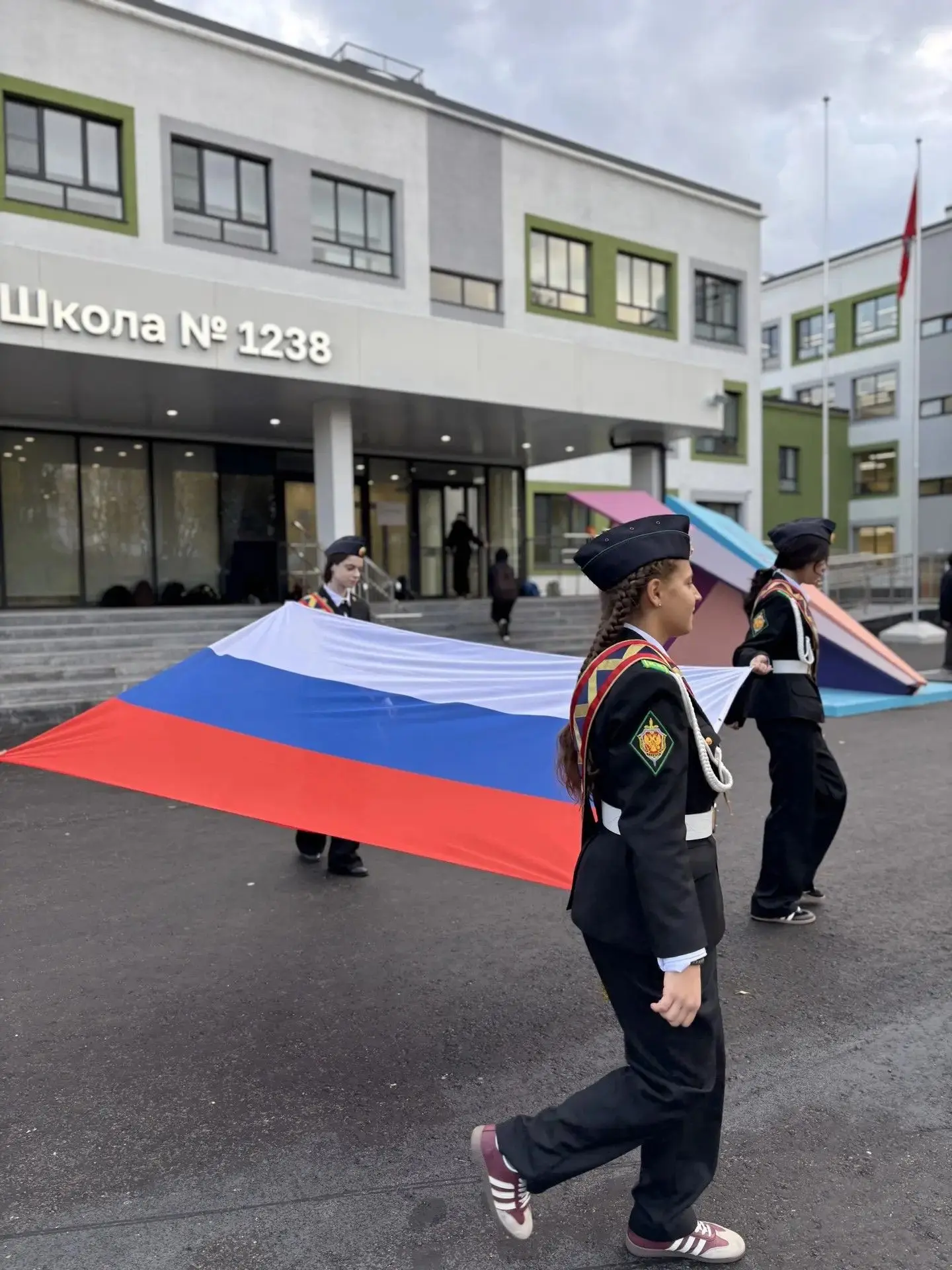 🇷🇺 Под флагом России — с гордостью за добрые дела!