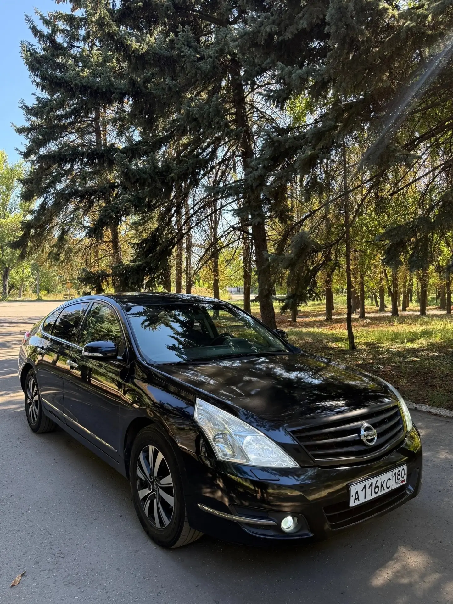 Продам Nissan Teana 2.5v6 2010 года выпуска в отличном хозяйском состоянии . Два компле...