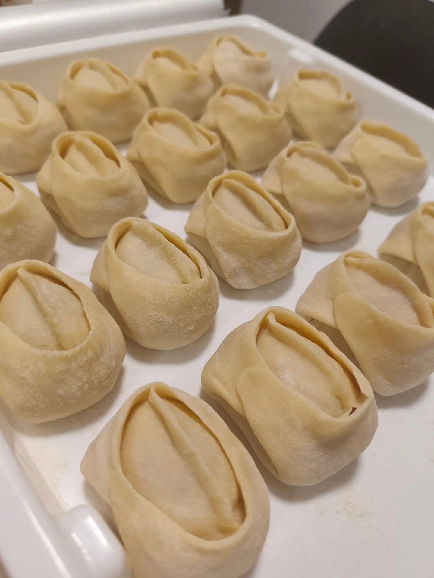 Девочки, я в работе🥟