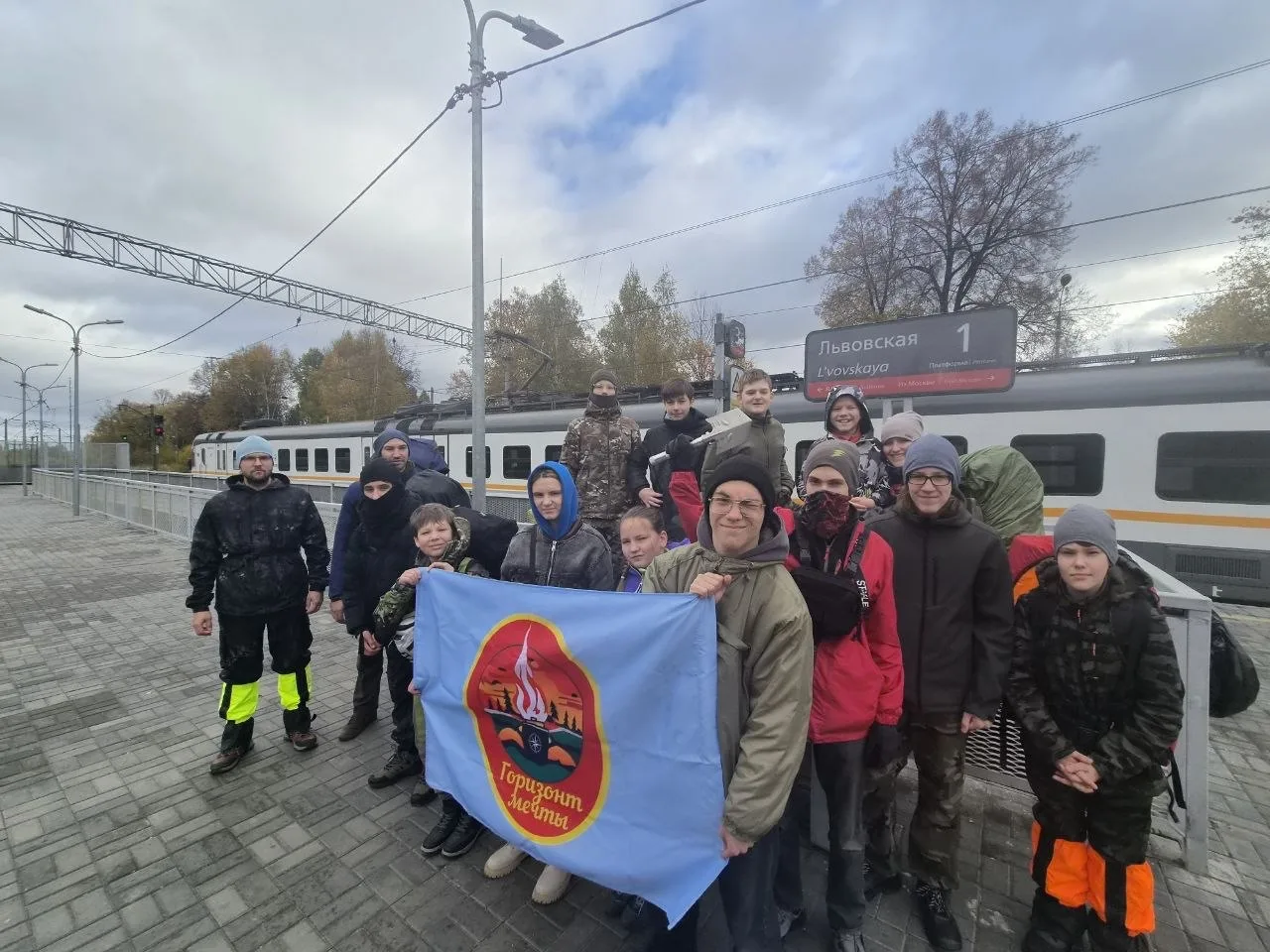 🍂 22 километра по золотому лесу: двухдневный поход клуба «Горизонты мечты»! 🎒
