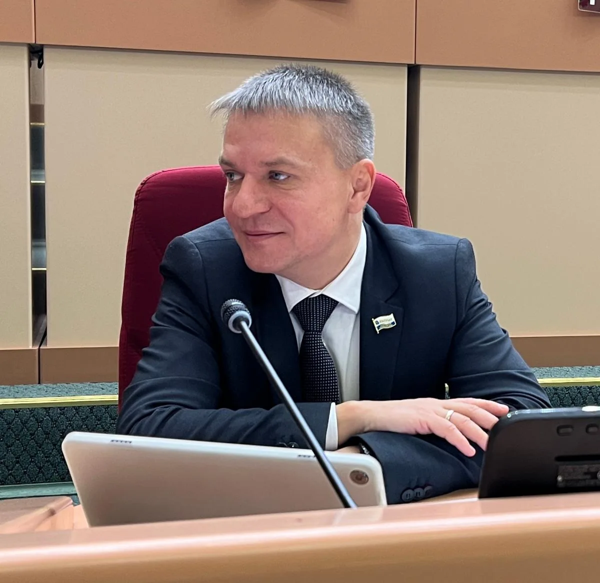 Комитет по местному самоуправлению, вопросам социальной сферы, законности, защите прав ...