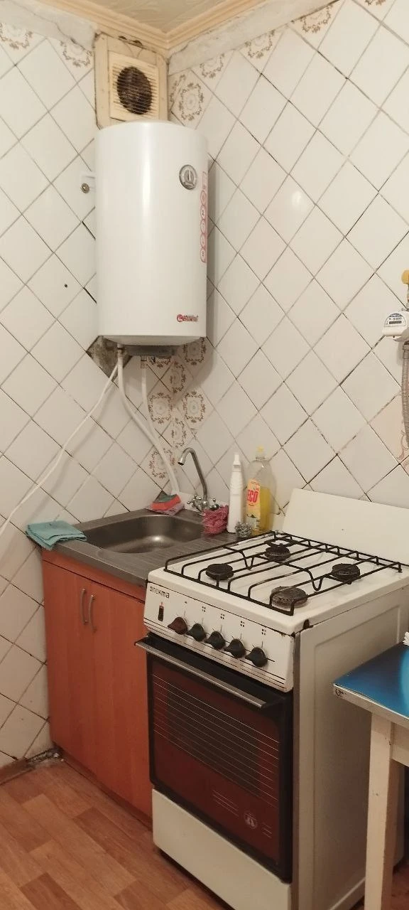 Продается однокомнатная крупногабаритная квартира,  9/9 23ЖМР, общ.35,81; жил 17,8. Лиф...