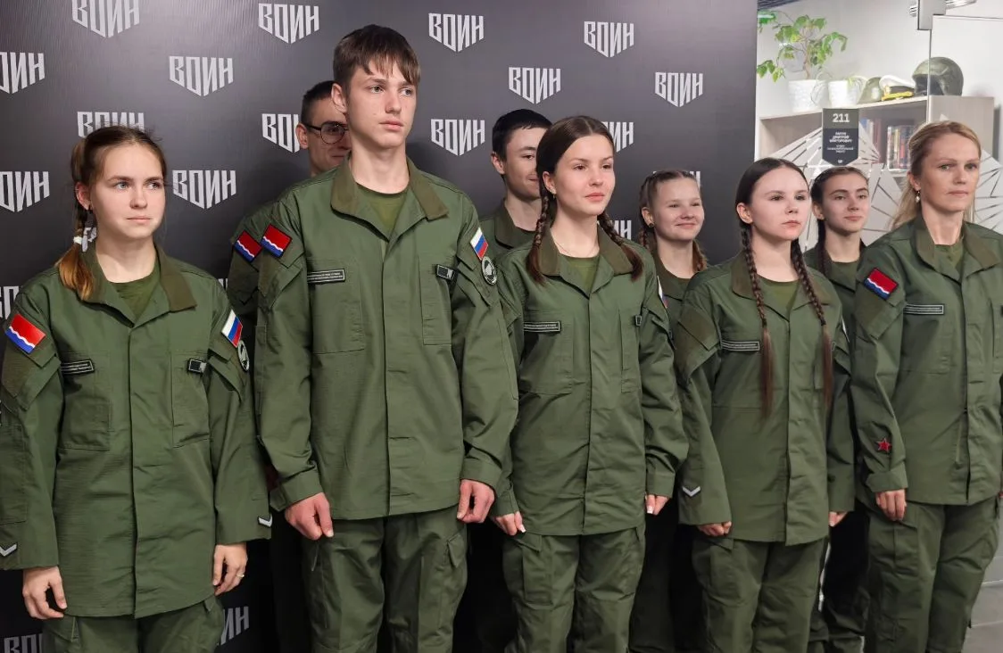 🇷🇺«Что? Где? Когда?»: участники курса «Плечом к плечу» готовятся к проведению общего ...