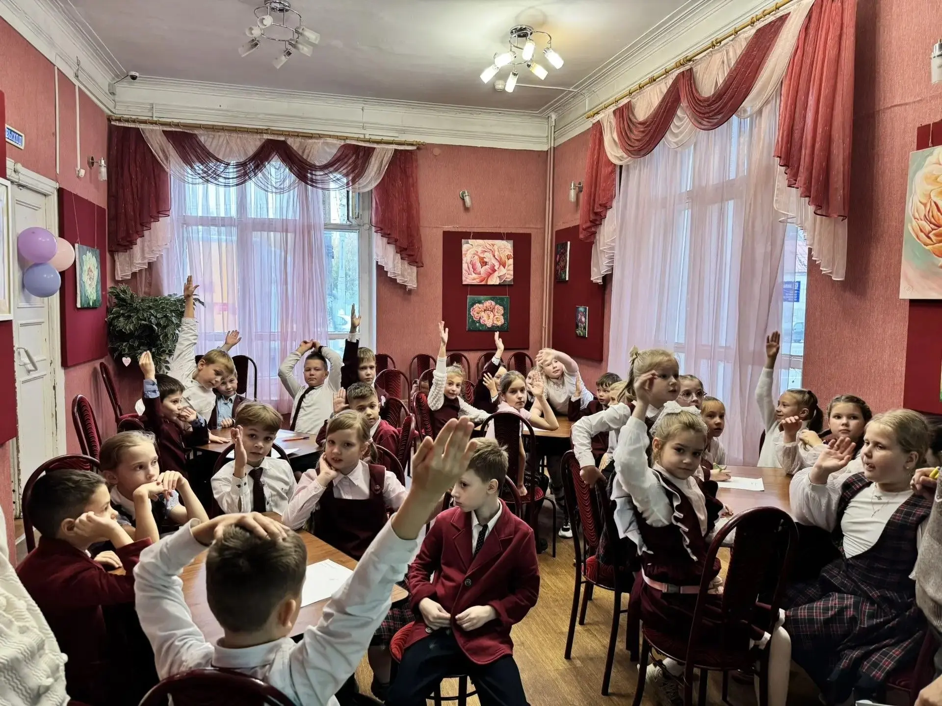 🎉 Ученики 2 «А» класса побывали в библиотеке имени А. С. Пушкина! 🎉