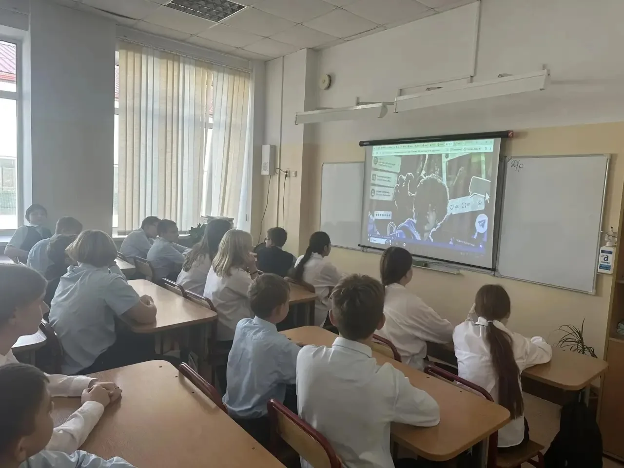 🎉 Безопасность в сети — это просто, когда знаешь правила! 🎉