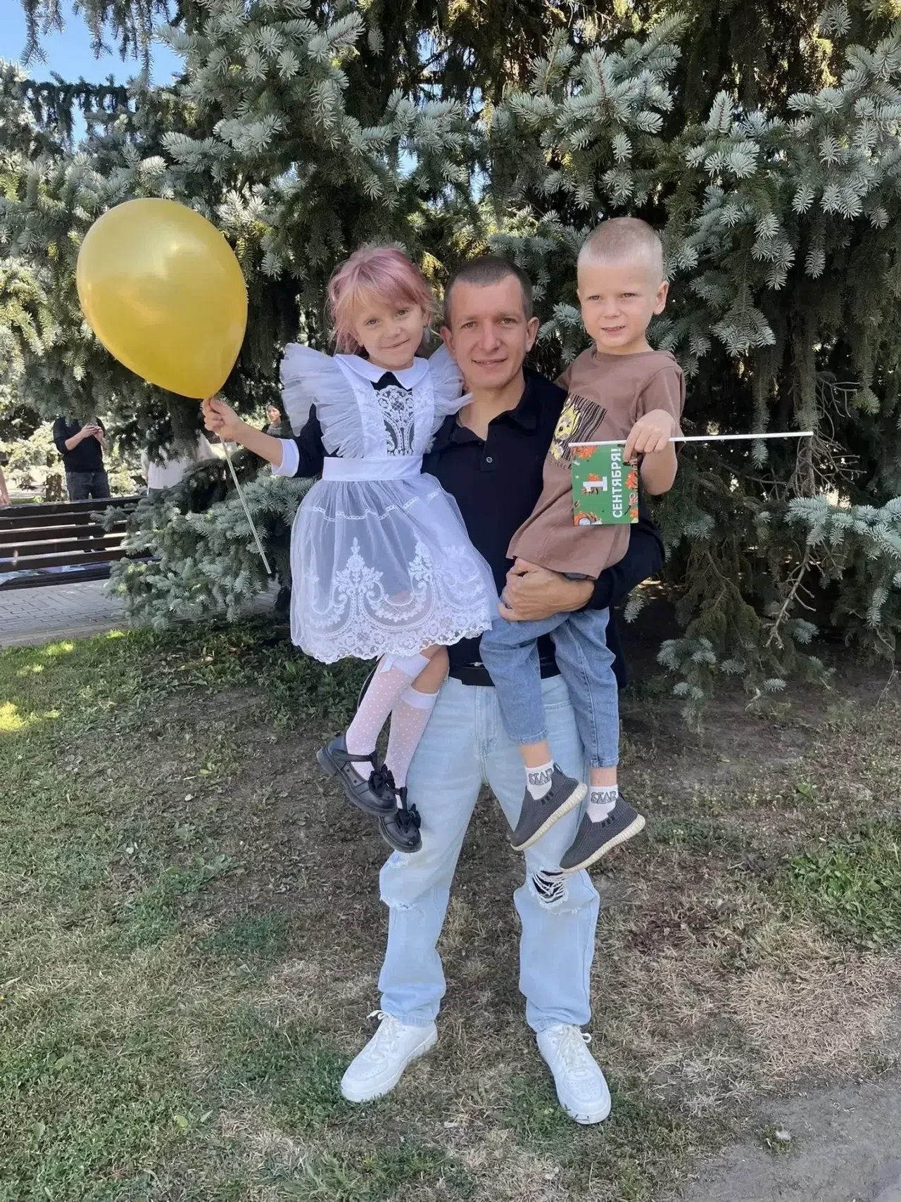 Михайленко Милена, ученица 1 Б класса, участвует в акции «Вместе с папой»: