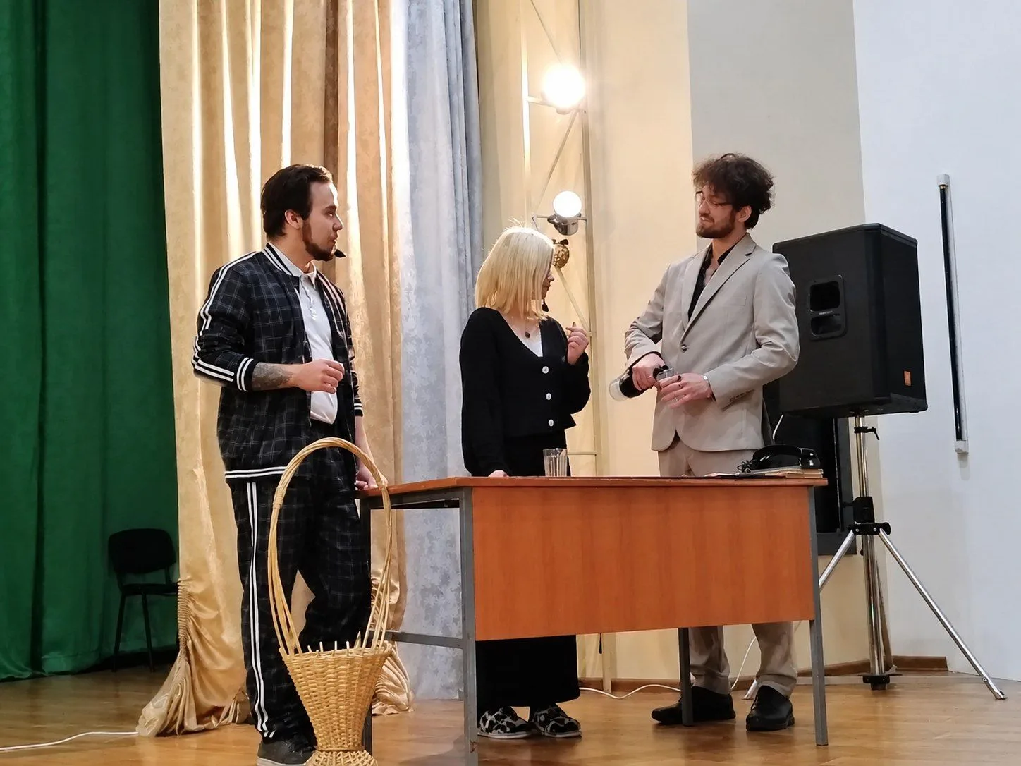 🎭 «ФОРМУЛА РАСПАДА»: ТЕАТРАЛЬНАЯ СТУДИЯ «АРТ-КВАРТАЛ» СНОВА НА СЦЕНЕ