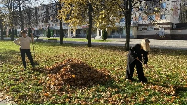 ПЕДАГОГИ ЛИЦЕЯ №3 ИМЕНИ А.С. ПУШКИНА — НА ТРУДОВОМ ДЕСАНТЕ! 💪🍁